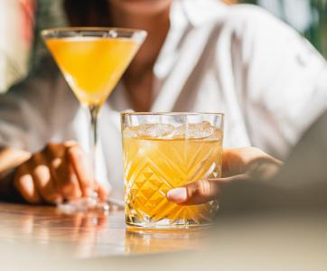 Gloster Bar